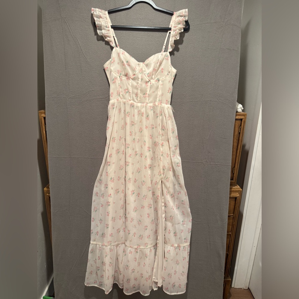 Storia Cream and Pink Floral Maxi Dress - Picture 2 of 9